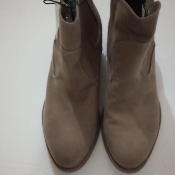 🆕👢 Arizona Charlton Booties - Dark Taupe - Picture 3 of 7